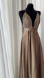 Taupe dress beige balklänning 